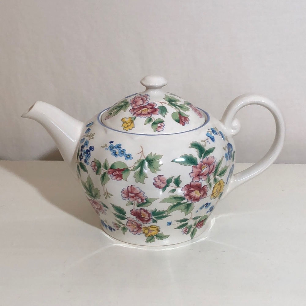 Last markdown Laura Ashley Staffordshire Hazelbury Tea Pot